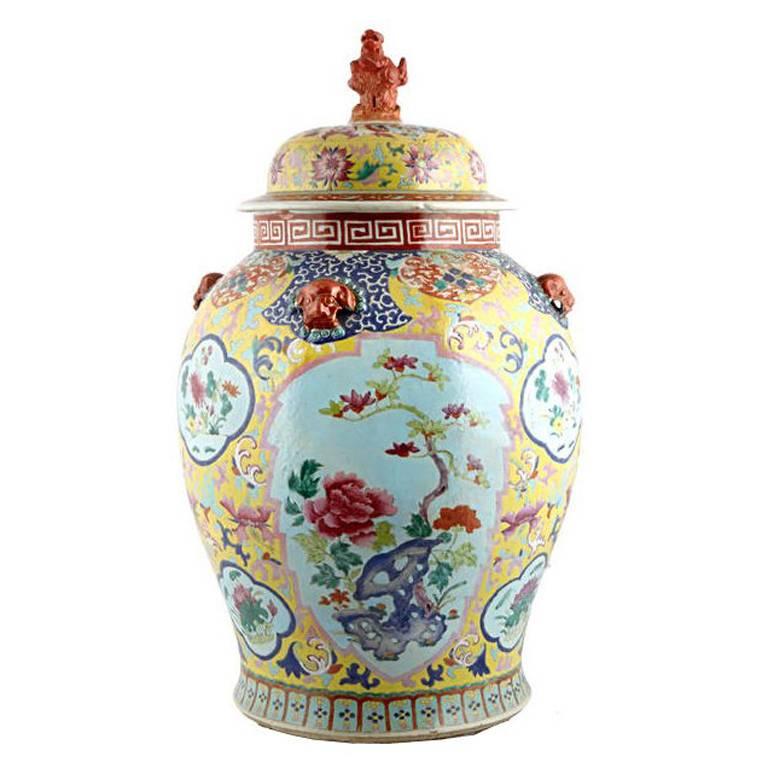 Chinese Hand-Painted Porcelain Ginger Jar, circa 1900