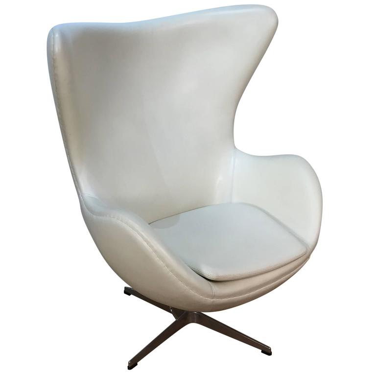 Egg Chair Upholstered in White Leather, after Arne Jacobson at 1stDibs