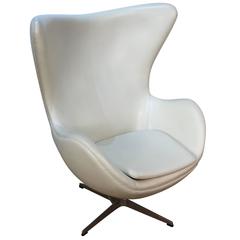 Egg Chair Upholstered in White Leather, after Arne Jacobson