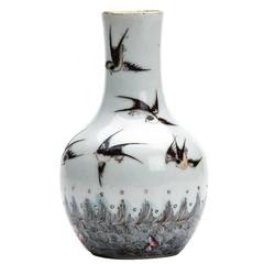 Antique Chinese Qing Swallows Porcelain Vase, 19th Century