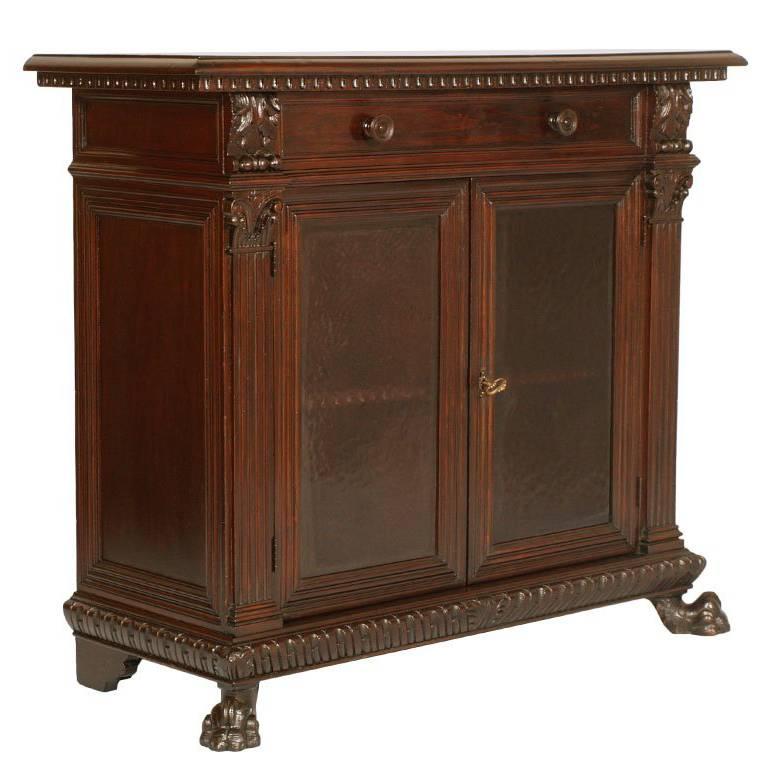 Cabinet Vitrine in Carved Walnut of the Early 20th Century Tuscany Renaissance