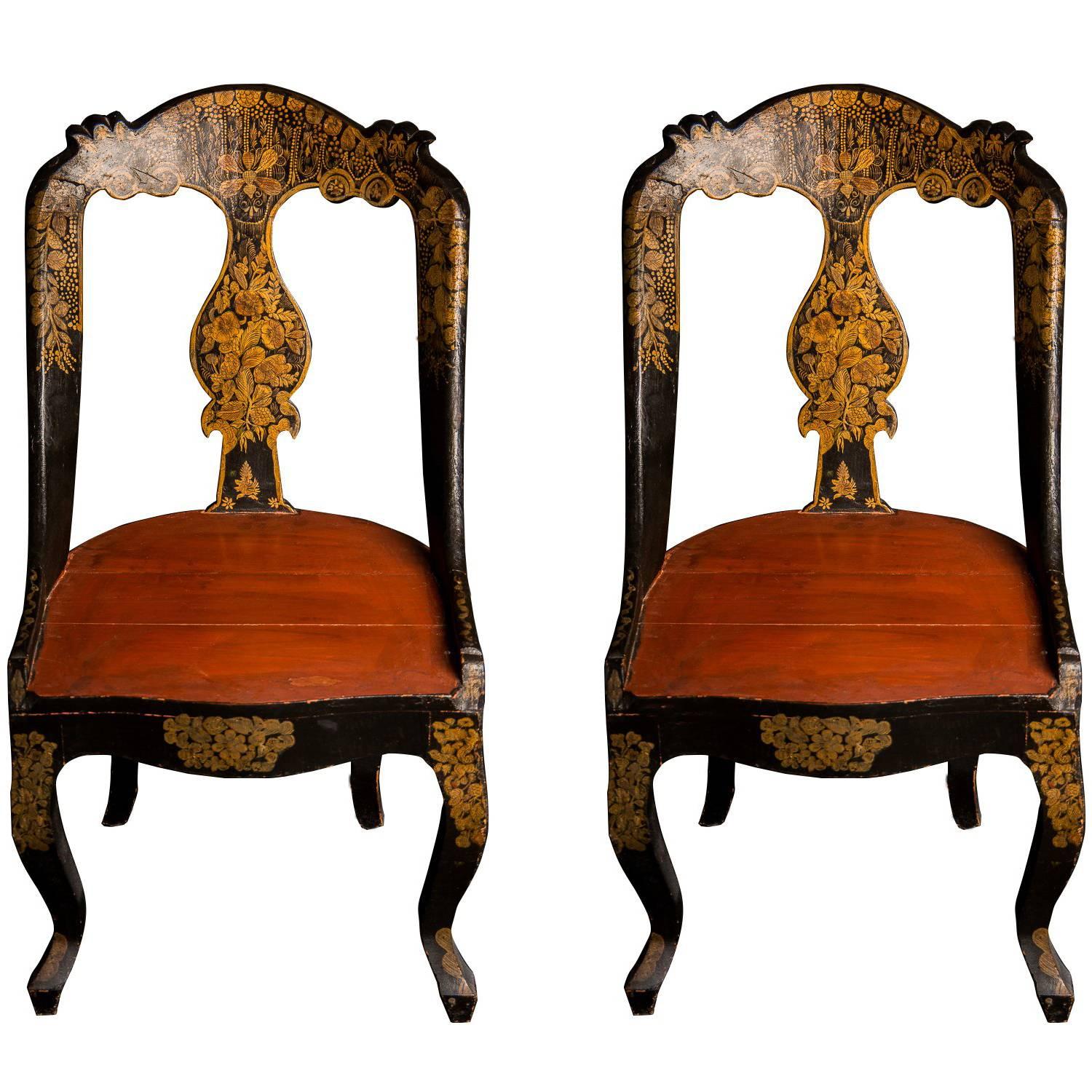 Stylish Pair of Decorative Hand-Painted Anglo-Indian Slipper Chairs