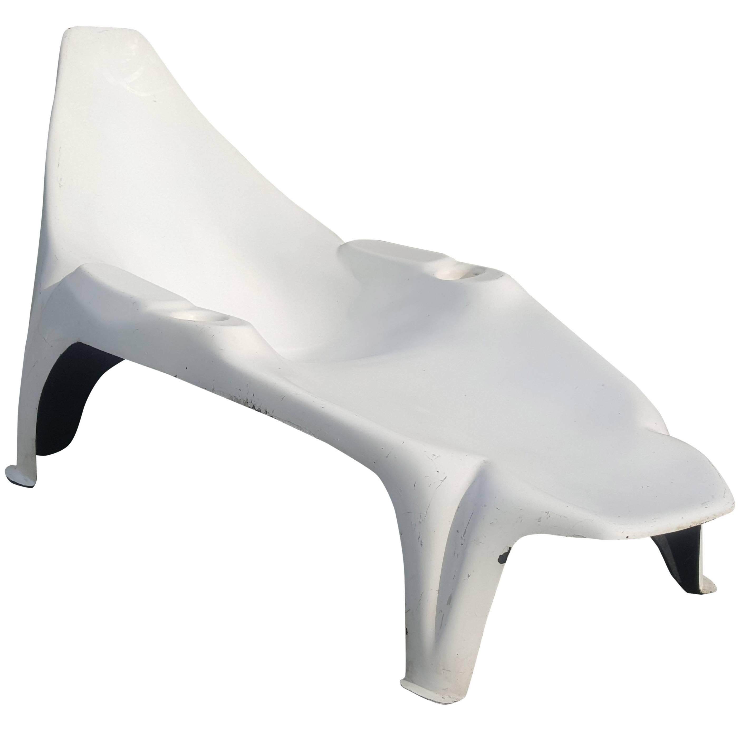 White Lounge Pool Chair, Mid-Century Modern For Sale