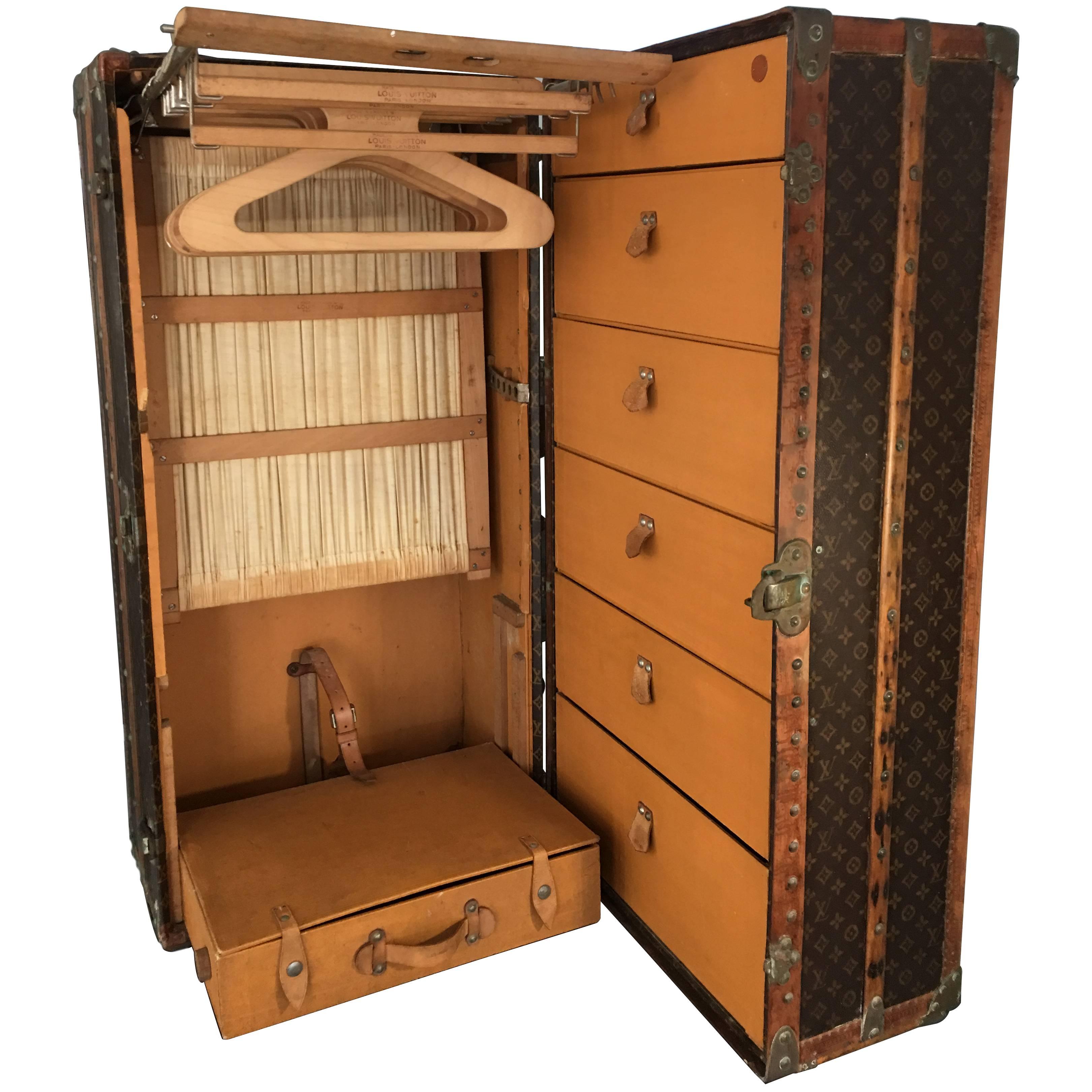 Louis Vuitton Vuittonite wardrobe trunk - BERNARDINI Milano