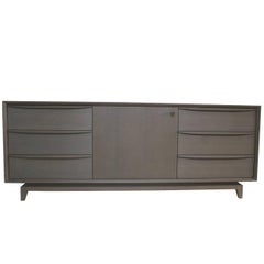Orlando Sculpted Handle Credenza Orlando Sculpted Handle Credenza