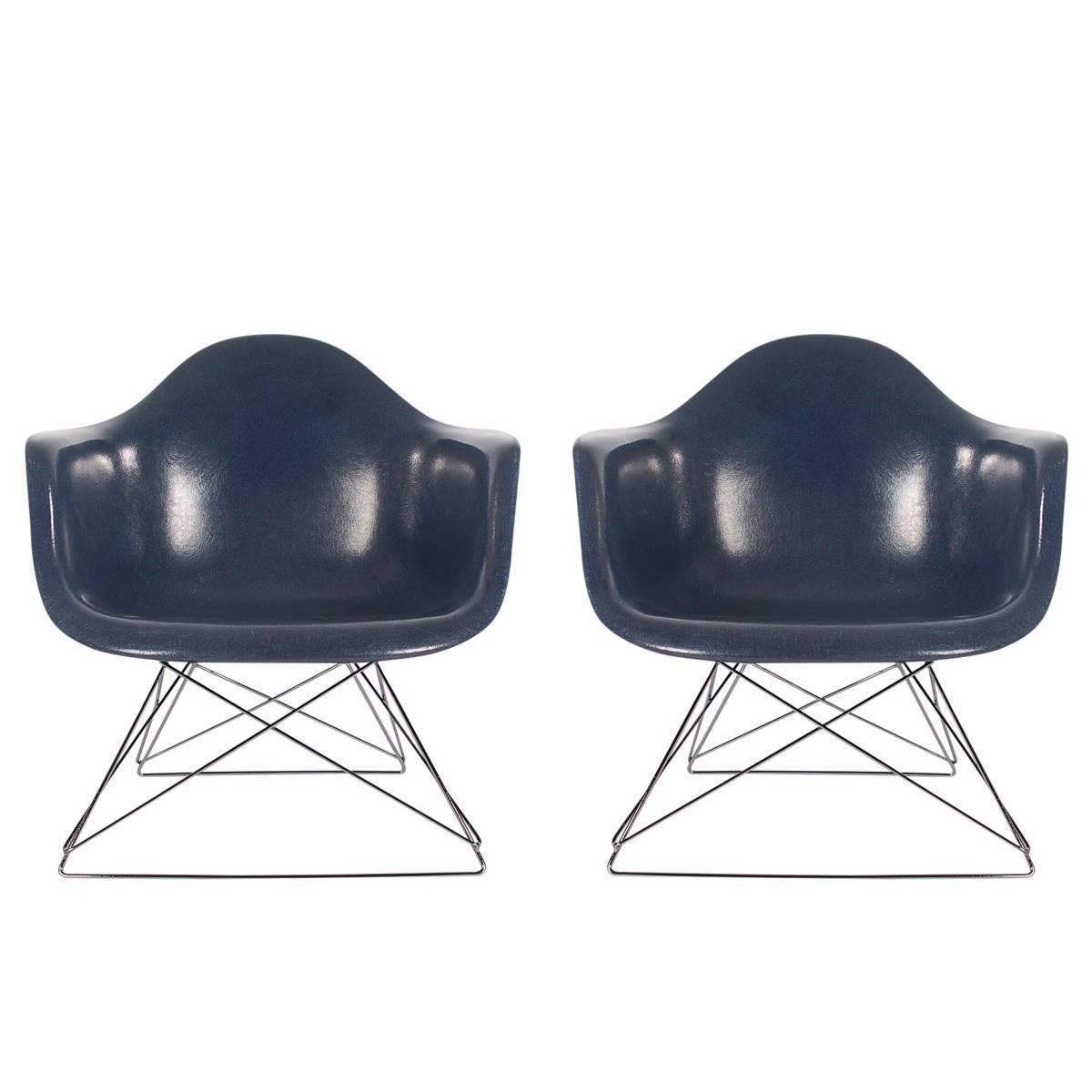 Mid-Century Modern Charles Eames Herman Miller Fiberglass Lounge Chairs in Navy