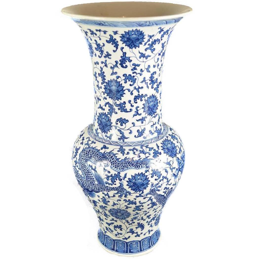 Large Blue and White Chinese Vase Urn