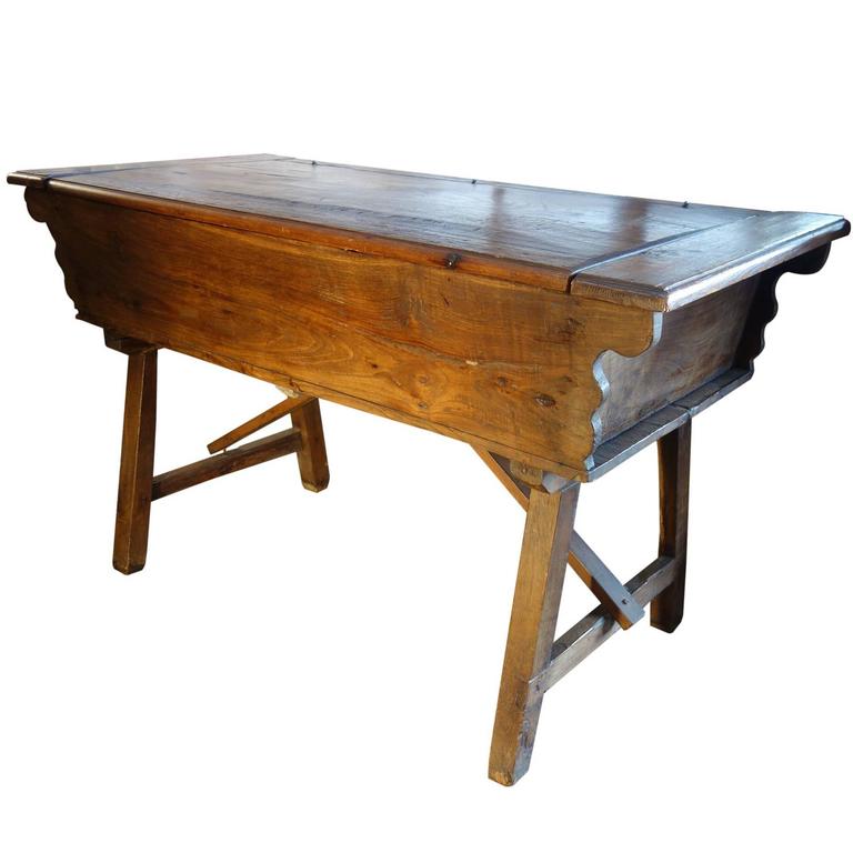 Early 19th Century Antique Italian Tuscan Bread Table" Madia" with