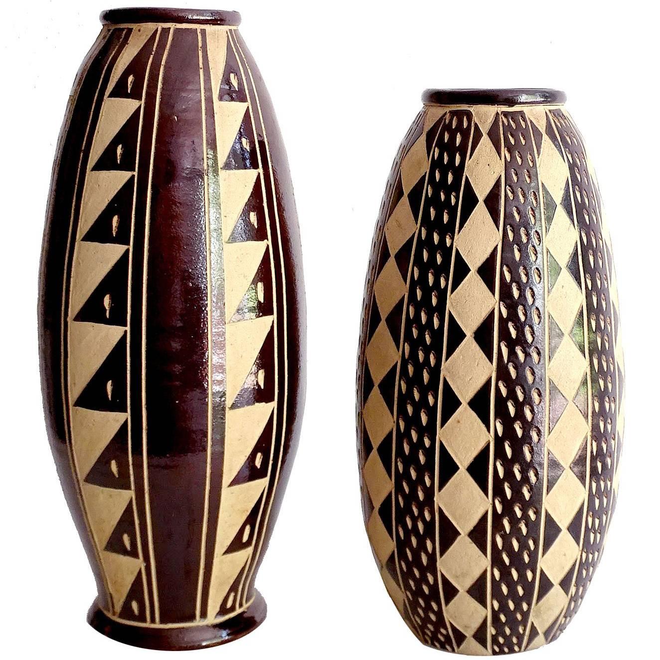 Striking Pair of Incised Brown Ceramic Amphora Vases, 1960s Modernist Design