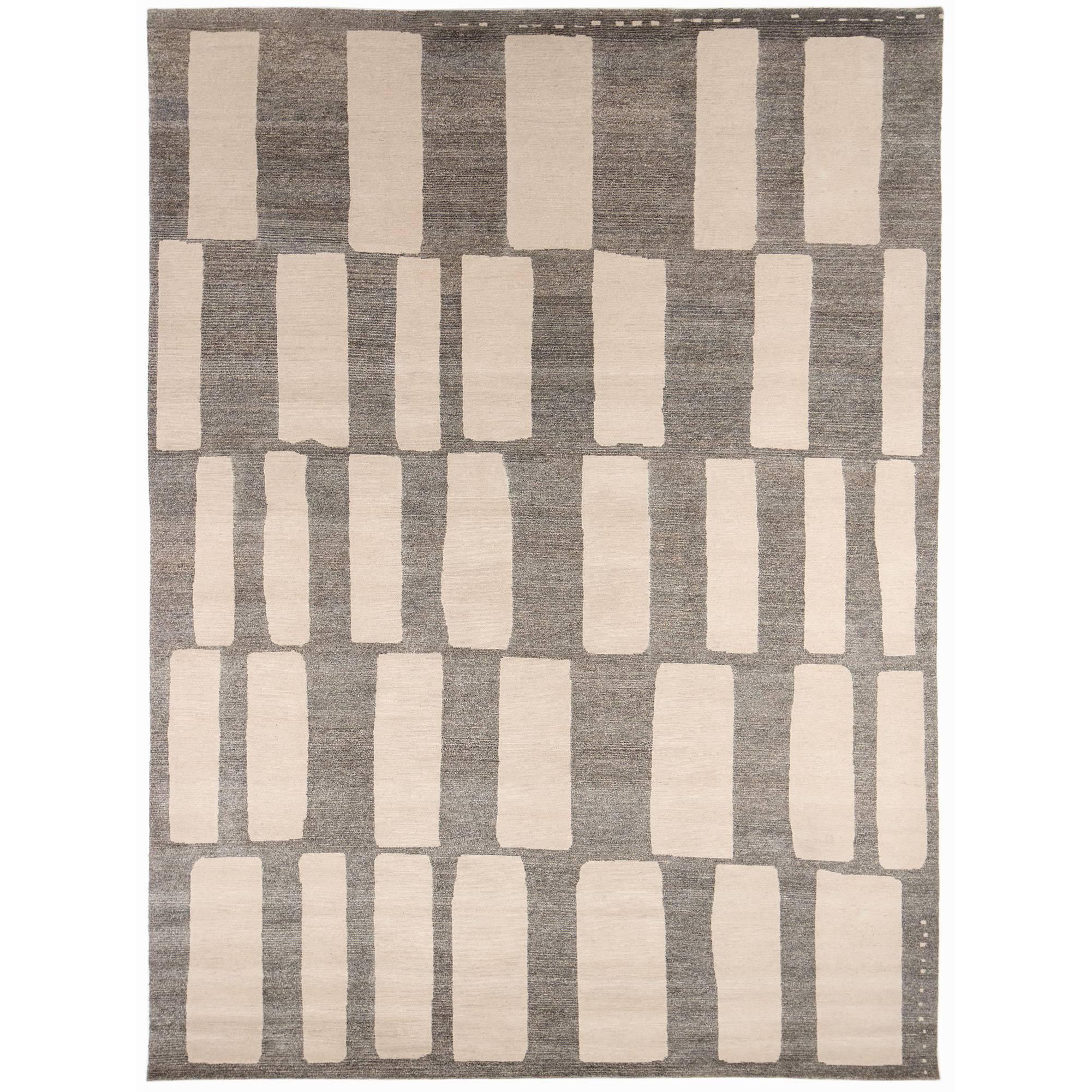 Contemporary Grey and White Wool 'Coco Drum' Area Rug