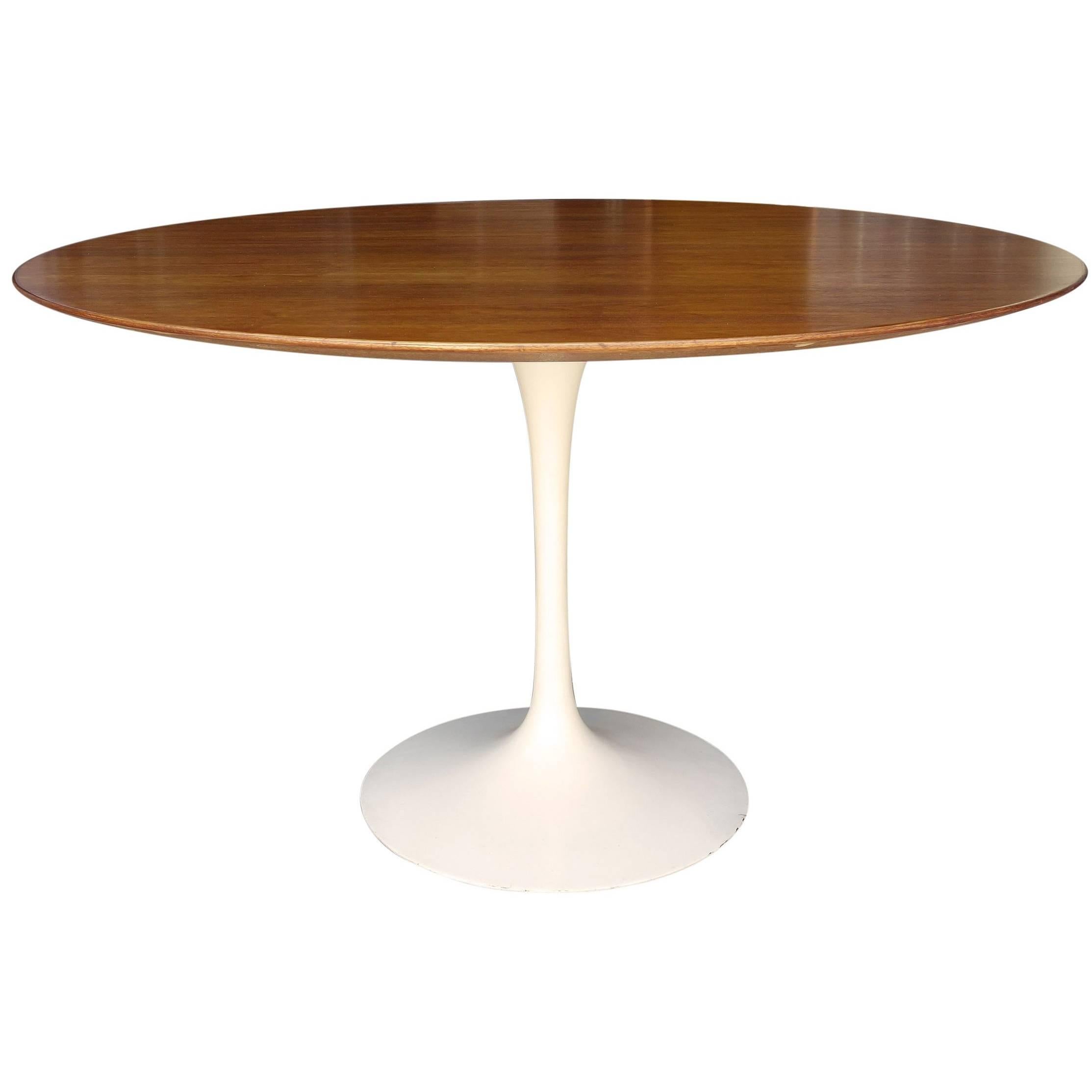 Mid-Century Saarinen Tulip Dining Table for Knoll