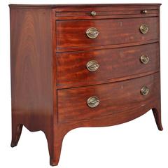 Early 19th Century Bowfront Mahogany Chest of Drawers 1