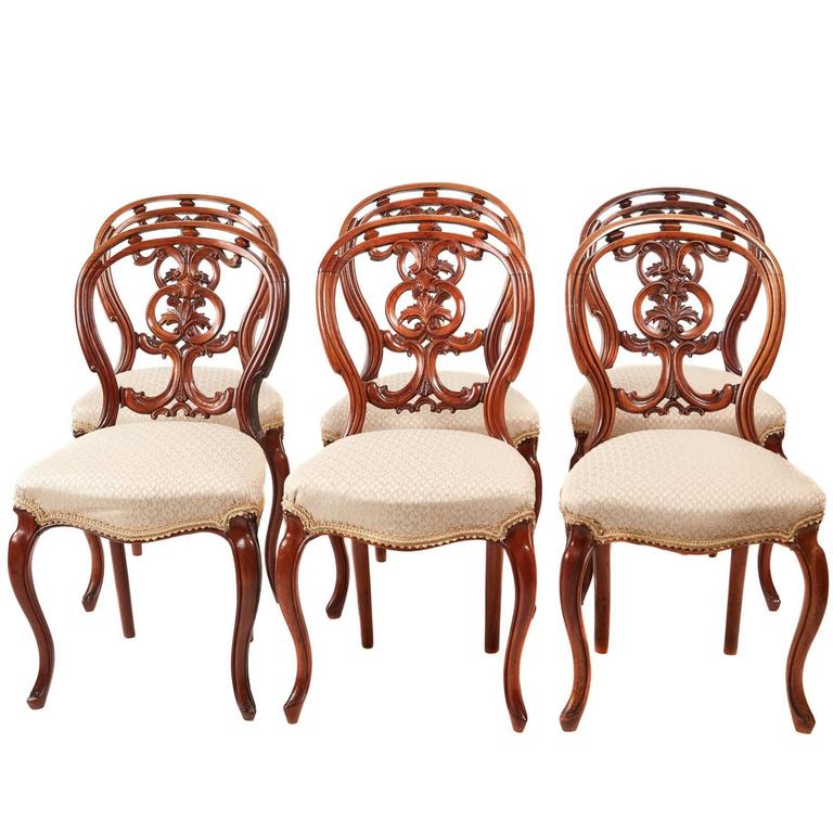 Quality Set of Six Victorian Carved Walnut Dining Chairs For Sale at