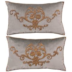 Coussins en textile ancien de B. Viz Designs