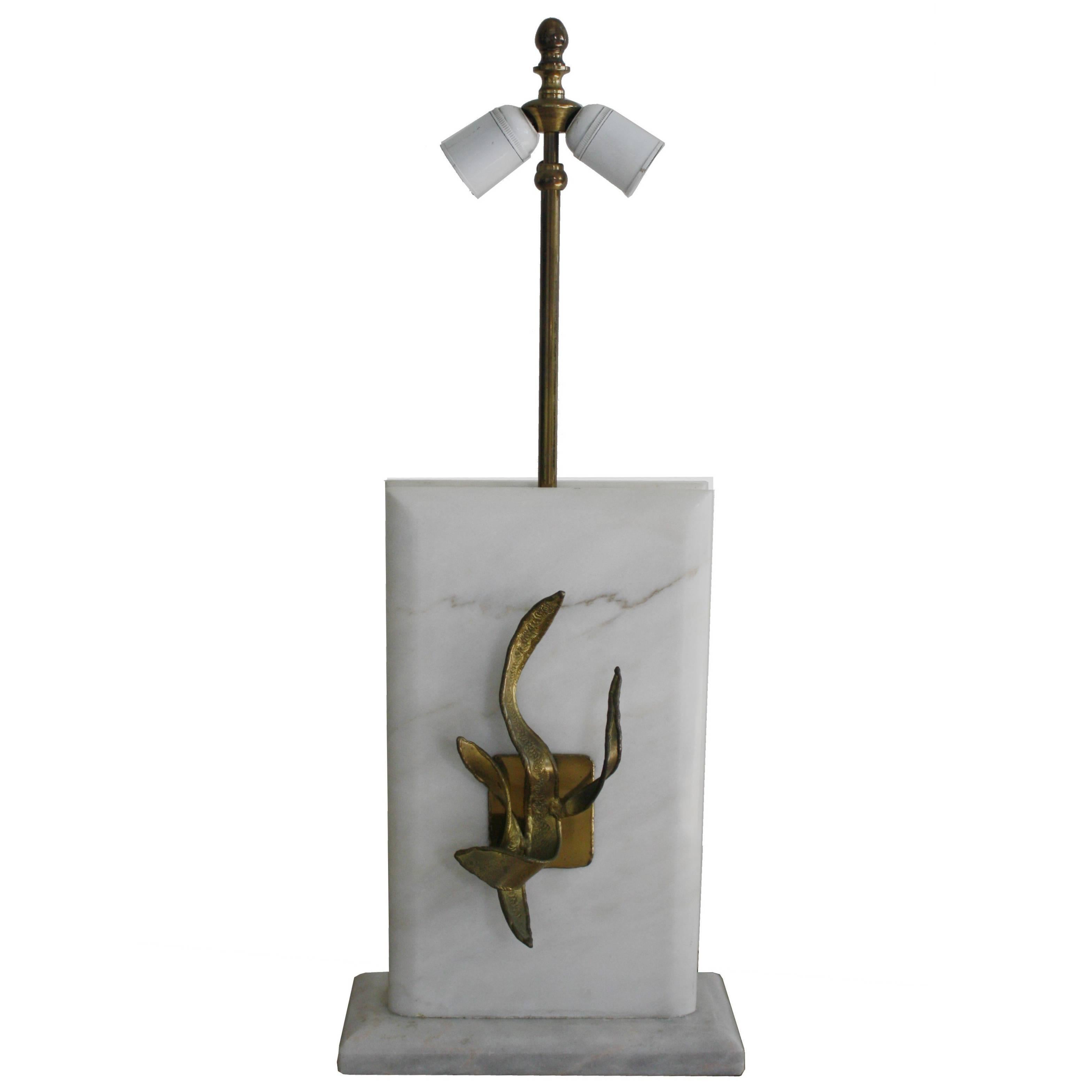 Brass and marble table lamp by Roger Vanhevel For Sale