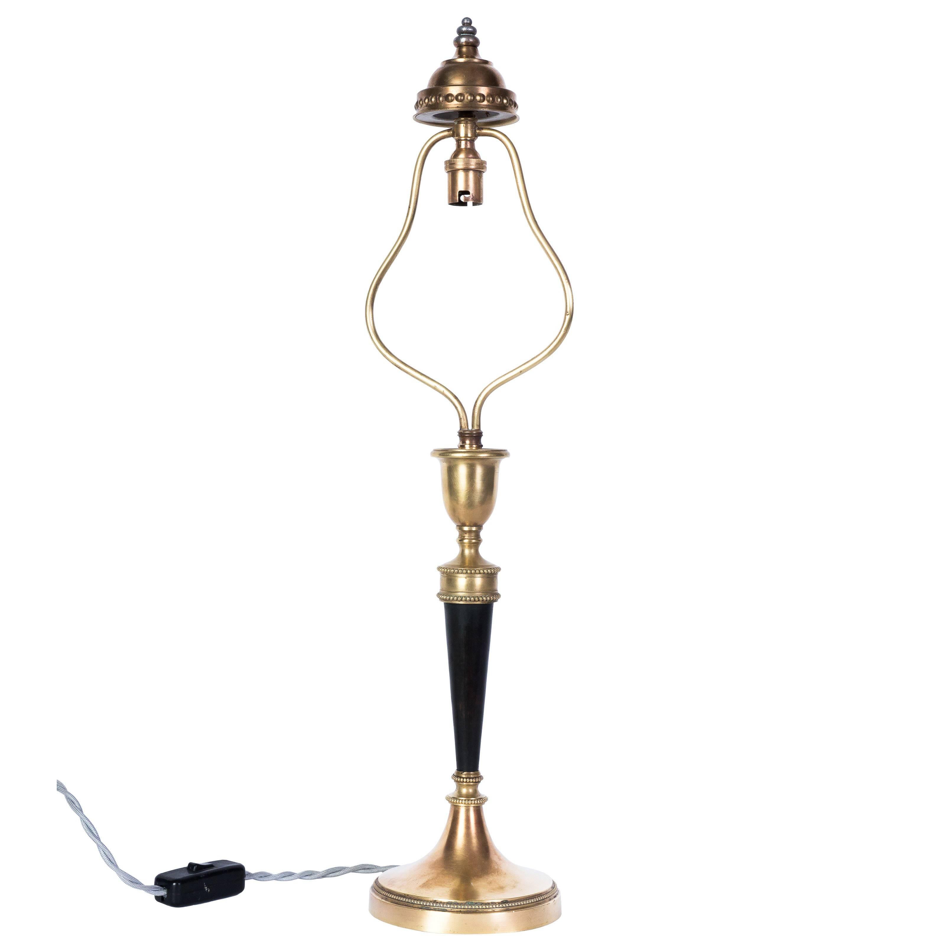 Lampe de table Art Déco en bronze en vente