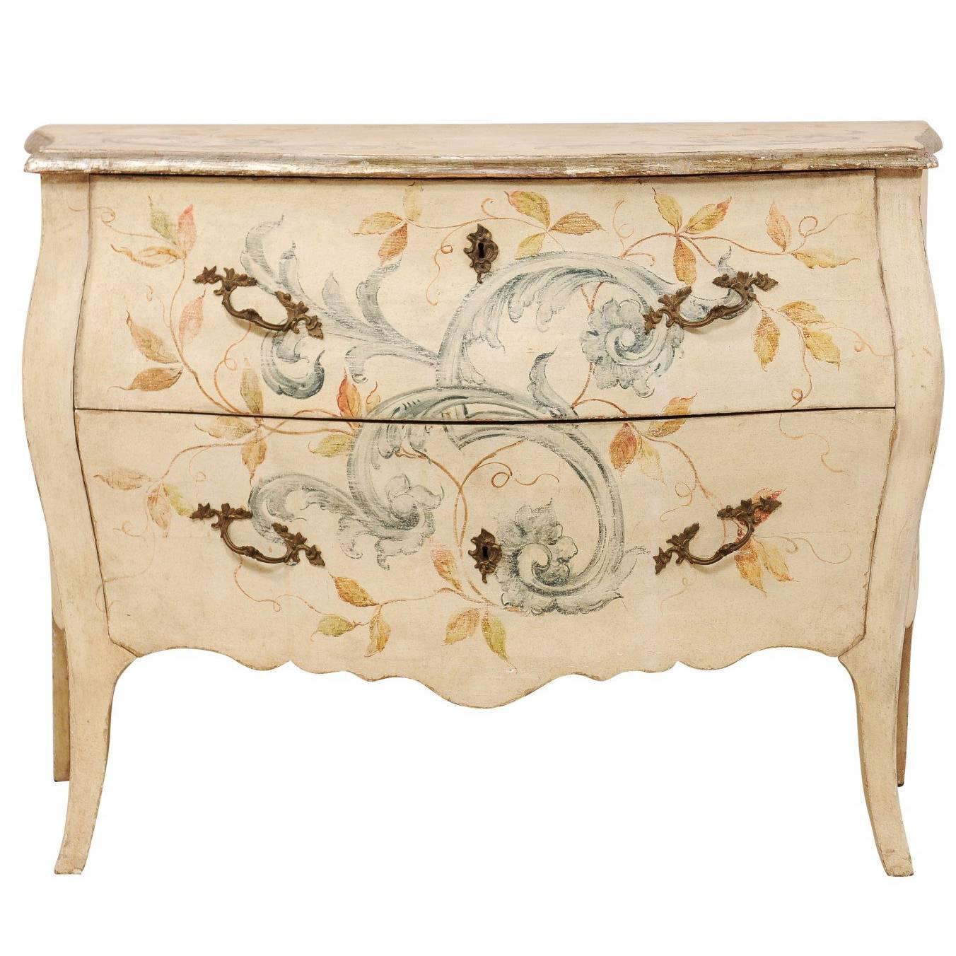 Italian Hand-Painted Early 20th Century Bombé Chest of Drawers in Cream Color