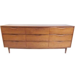 Vintage Modern American Walnut Nine-Drawer Dresser by American of Martinsville