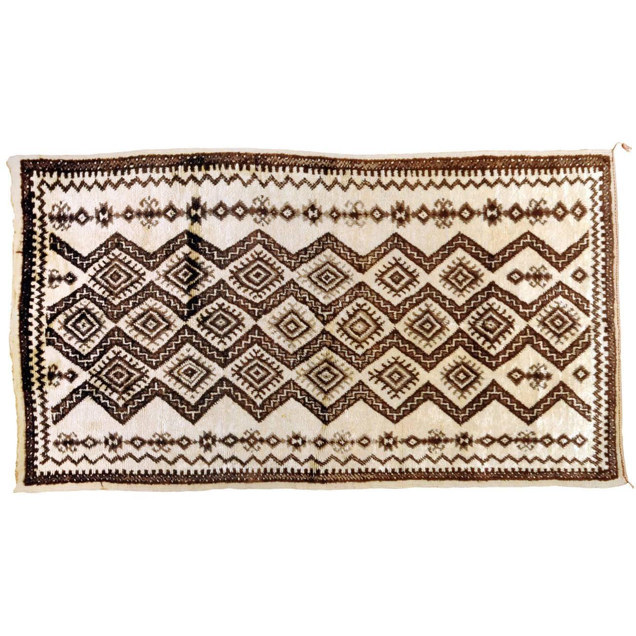Tribal Design Moroccan Rug