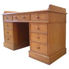 19th Century Antique Writing Desk or Dressing Table, 'Bird's-Eye' Maple Wood