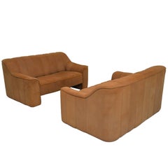 Vintage De Sede DS 44 Two-Seat Neck Leather Sofas / Loveseats, Switzerland 1970s Vintage De Sede DS 44 Two-Seat Neck Leather Sofas / Loveseats, Switzerland 1970s