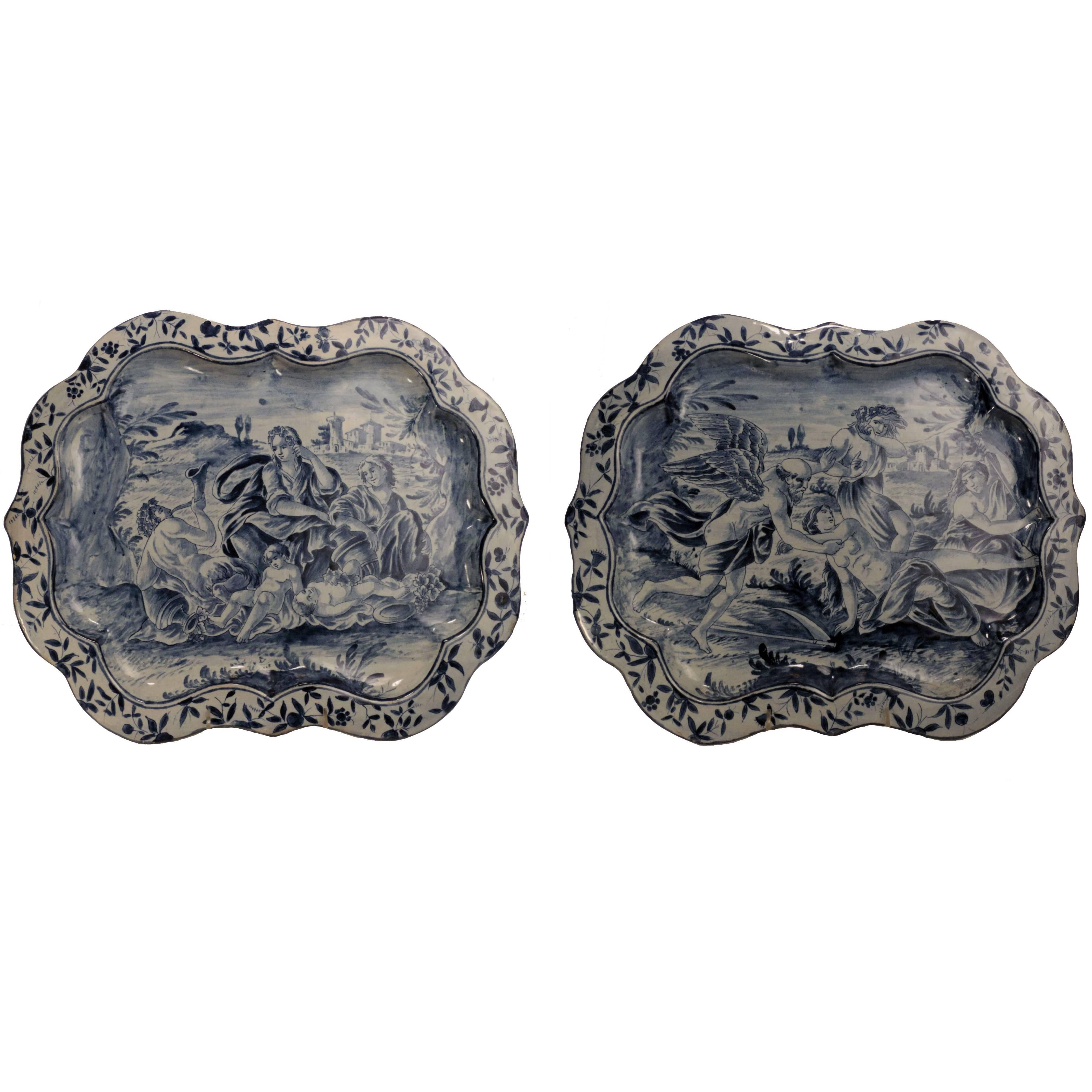 Antikes Paar Majolika-Servierplatten aus Savona im Angebot