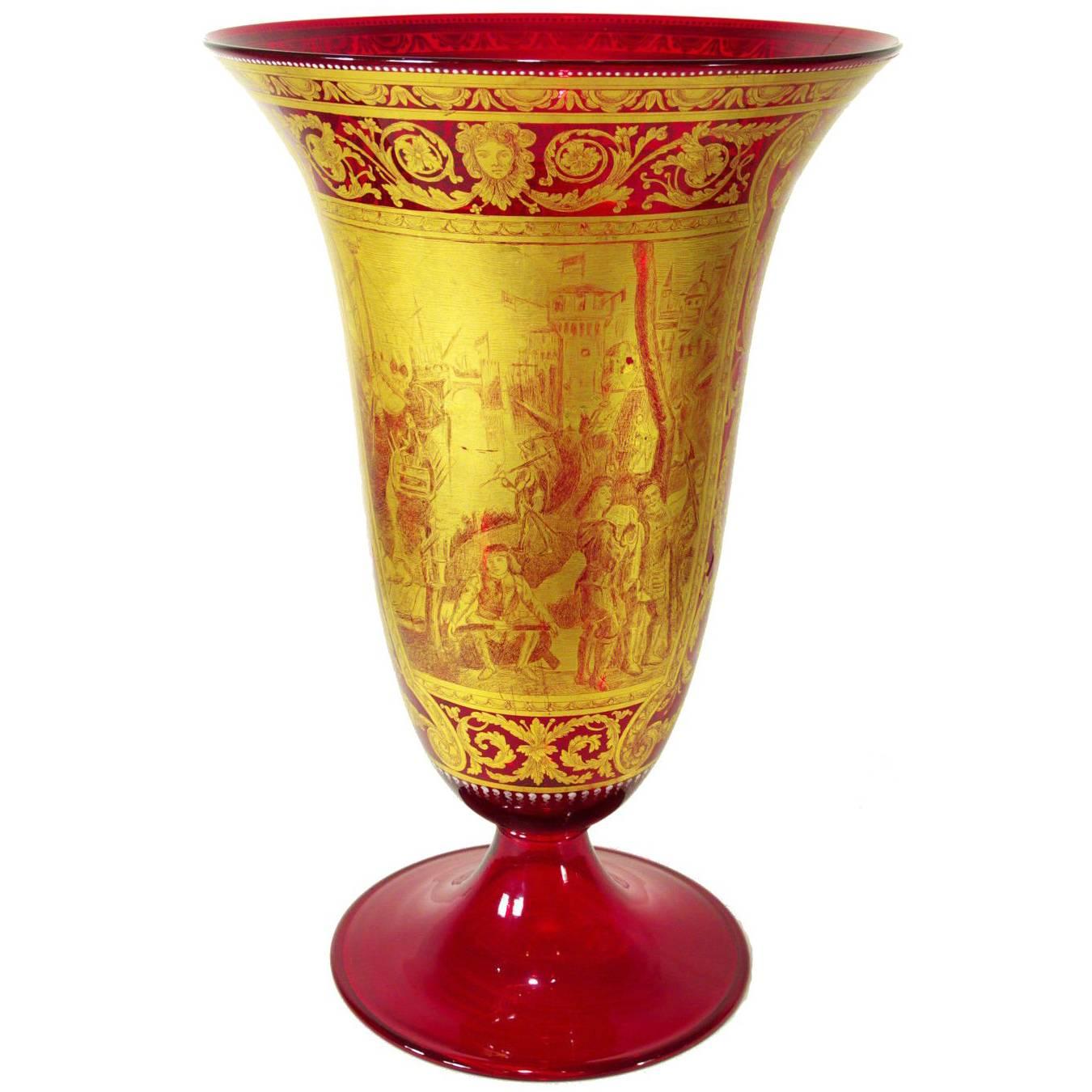 Early 20th Century Venetian Ruby Glass Vase with Gold Motifs, circa 1911 For Sale