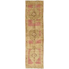 Turkish Oushak Runner with Tribal Medallions in Tan and Pink, Brown Outlines 4