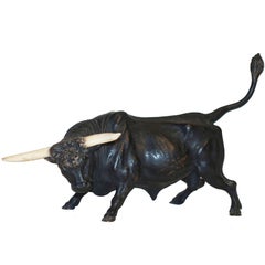 Bronze Wall Street Style Bull Figure