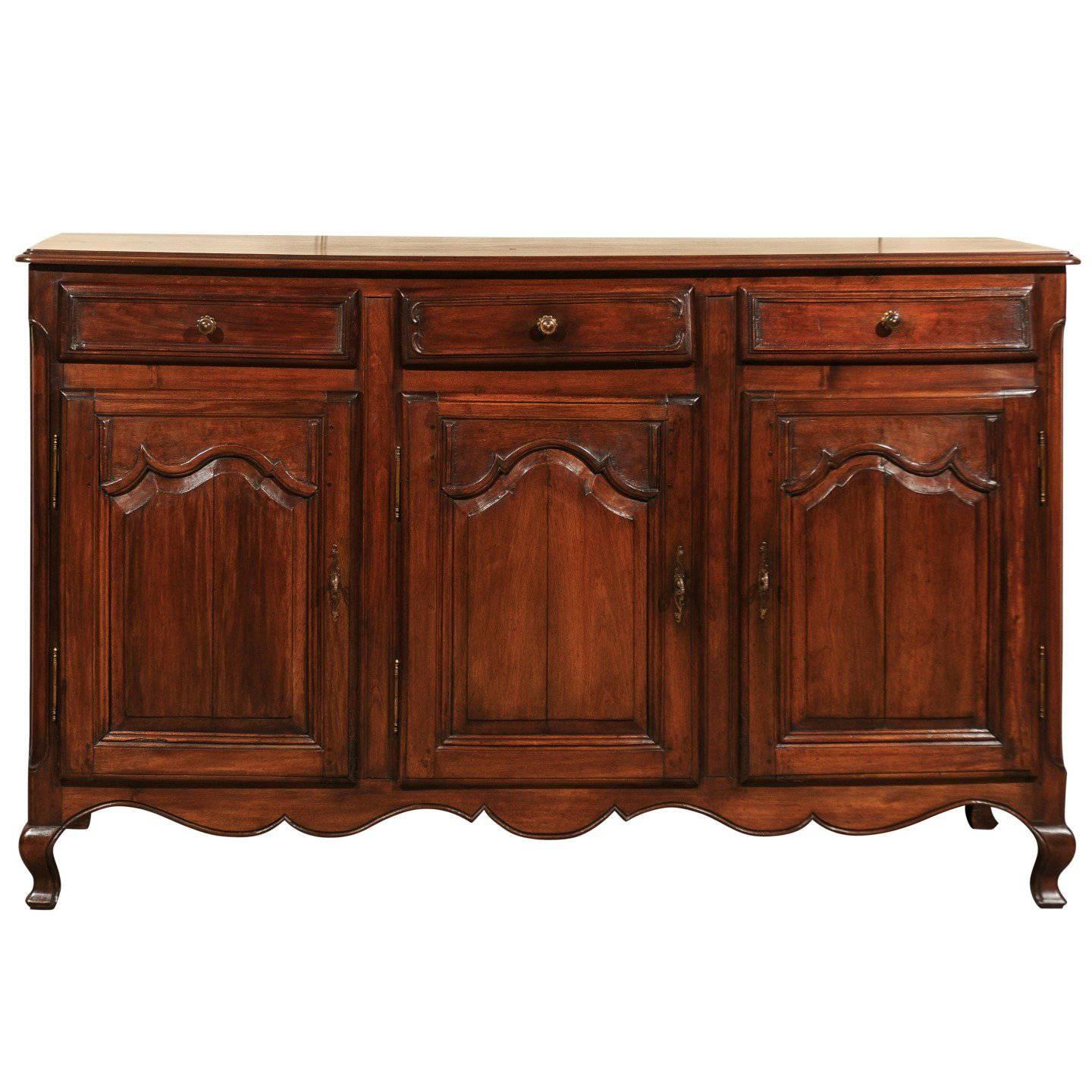 19th Century Walnut Enfilade with Three Doors and Three Drawers, circa 1870 For Sale