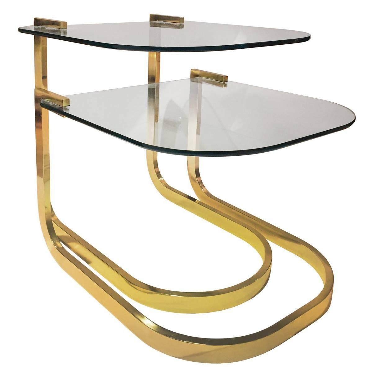 Set of Two 1970s Curved Brass and Glass Nesting Side Tables For Sale
