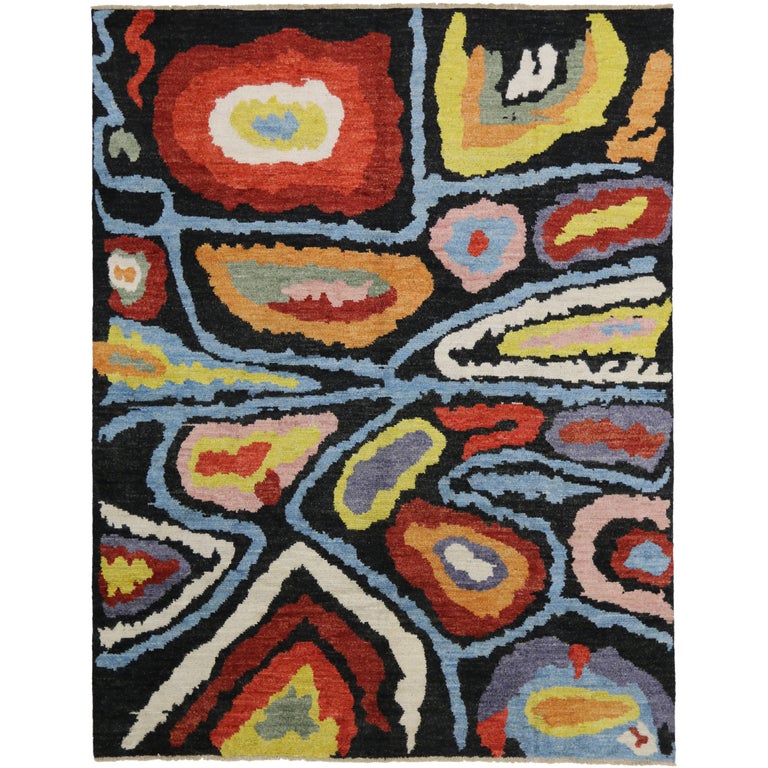 Modern Moroccan Style Rug with Contemporary Abstract Design For Sale at