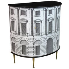 Cabinet de style Fornasetti