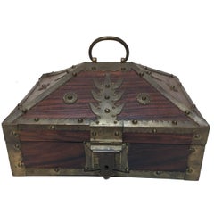 Scatola decorativa indiana etnica con ottone, Kerala Nettur Petti