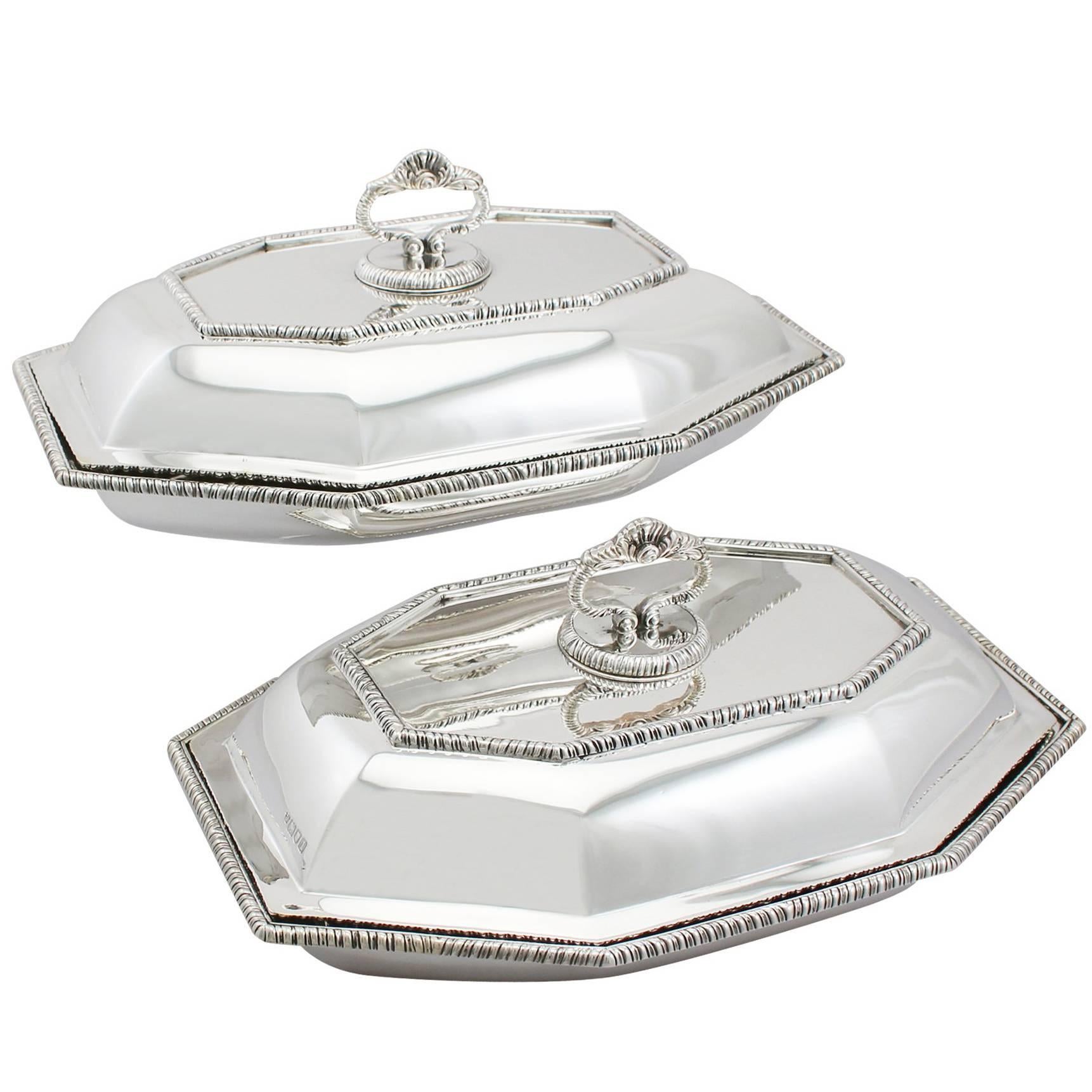 1900s Edwardian Pair of Sterling Silver Entree Dishes