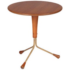 Table d'appoint par Albert Larsson