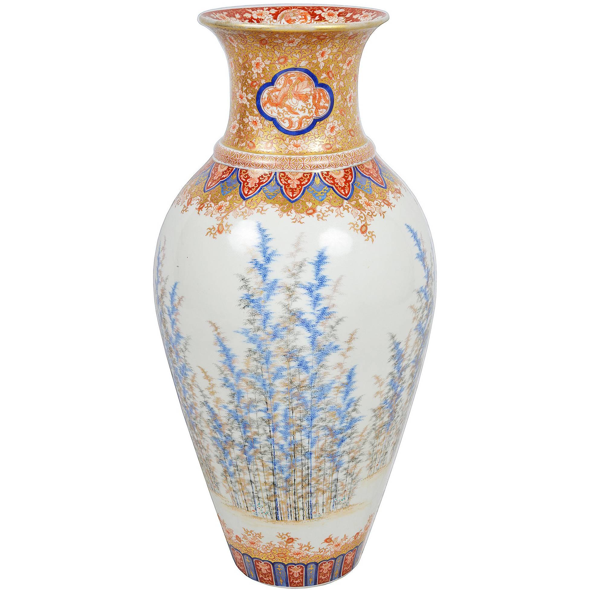 Fine Japanese Fukagawa Vase