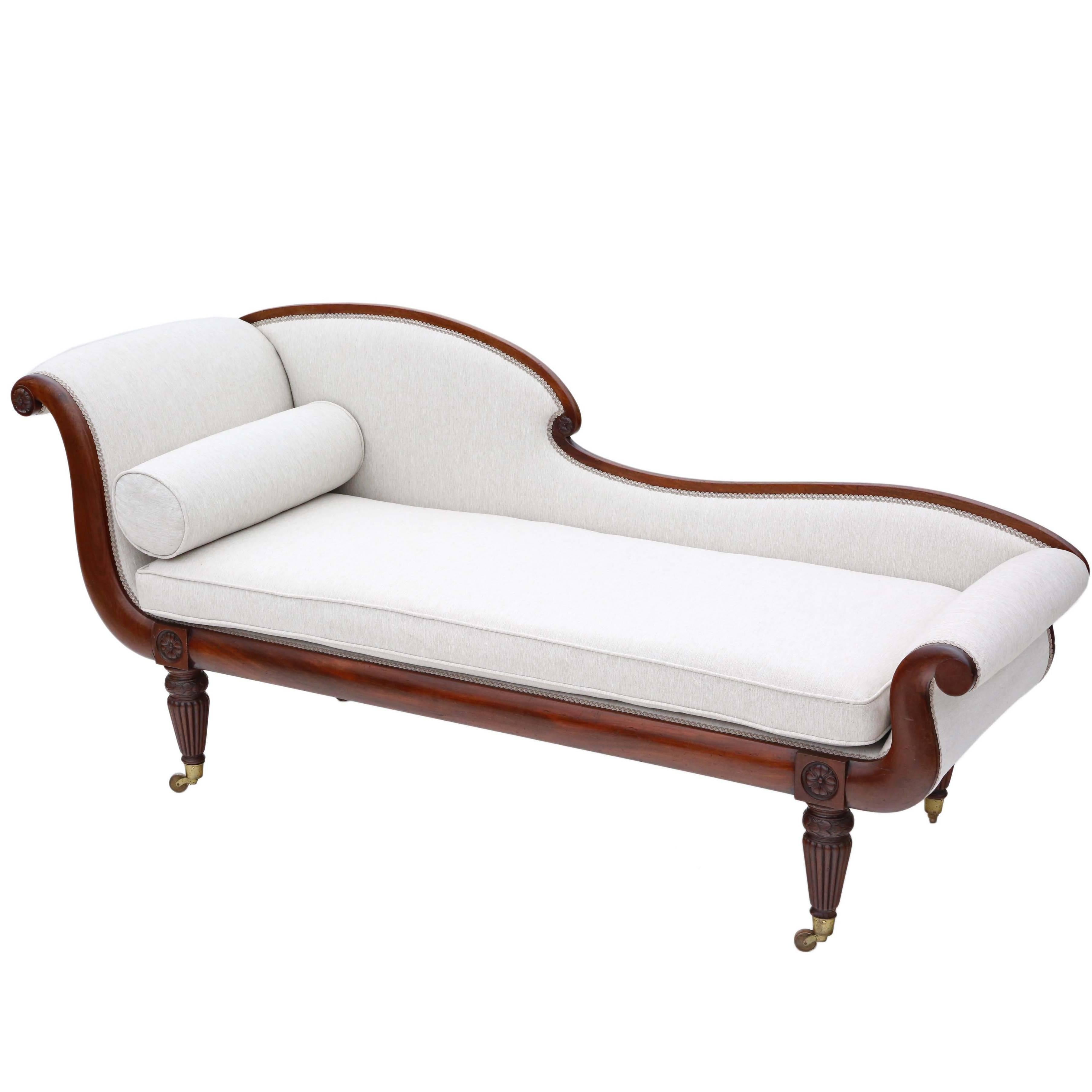 Antique Quality Regency circa 1825 Mahogany Scroll Arm Chaise Longue Sofa