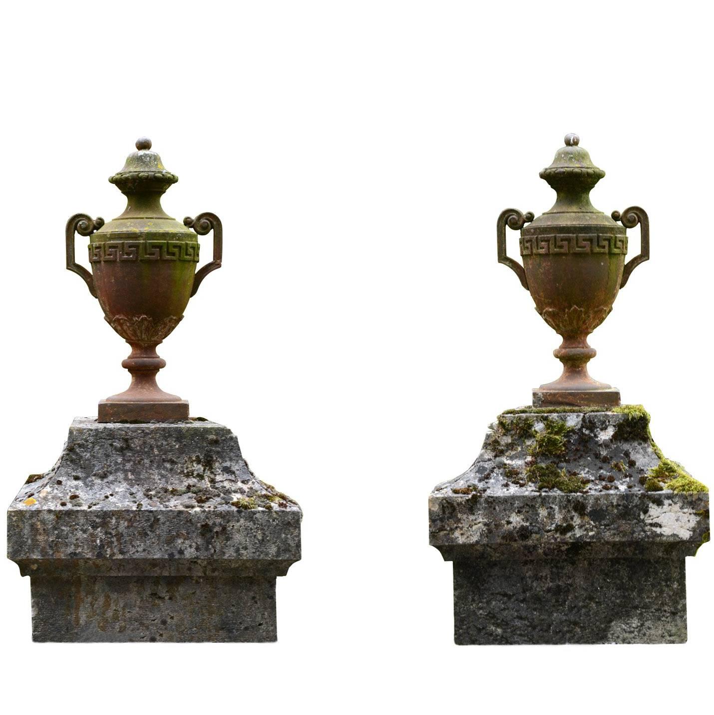 Pair of Pillar in Stone, 19th Century For Sale
