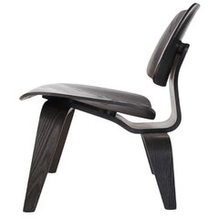 Herman Miller Black LCW Lounge Chair by Charles Eames, Mid-Century Modern