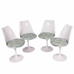 Set of Four "Tulip" Side Chairs by Eero Saarinen for Knoll Studio