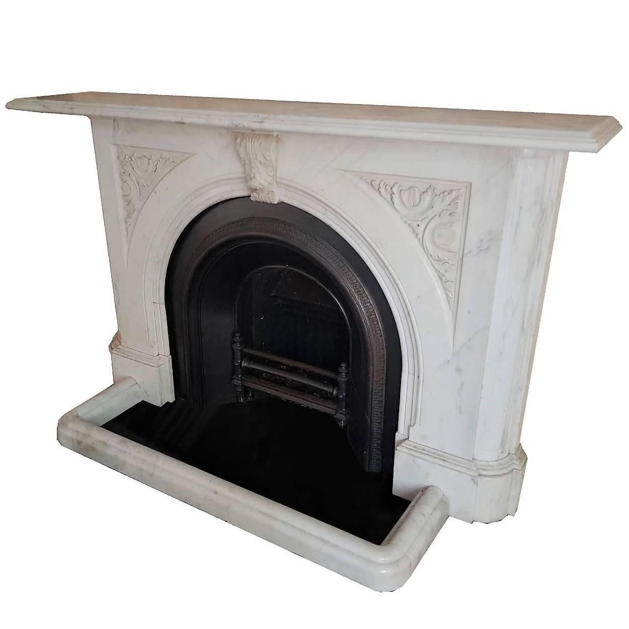 19th Century Large Victorian Arched Carrara Marble Chimney Piece For Sale