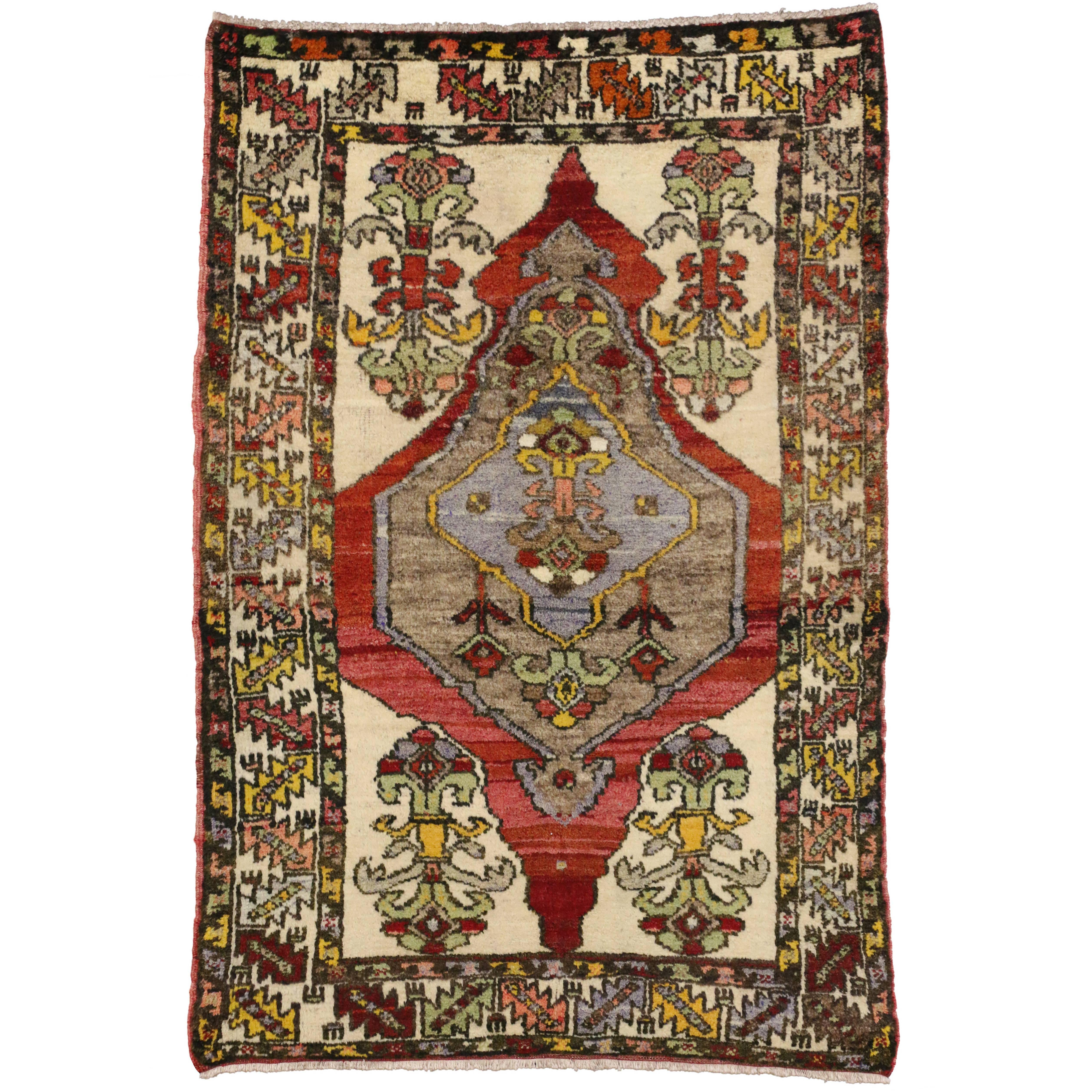 Vintage Turkish Oushak Rug with Modern Traditional Style For Sale