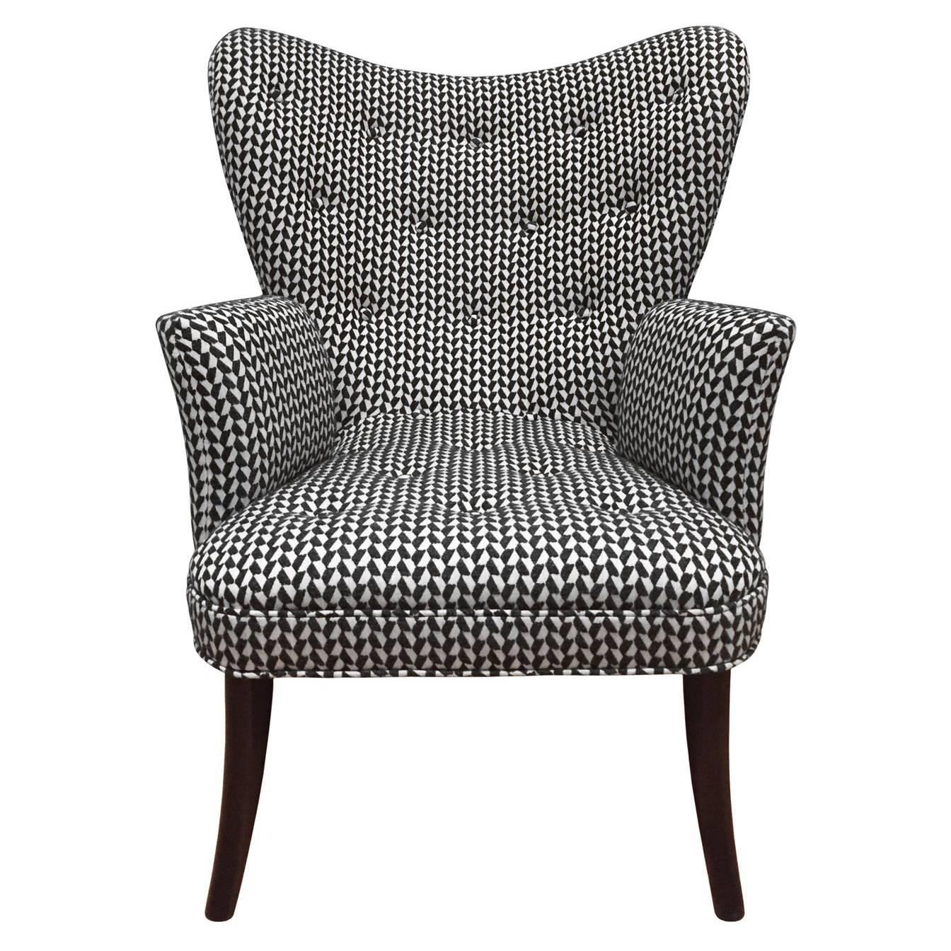 American Flair Home Collection Custom Paolo Armchair in Black and White Textured Twill