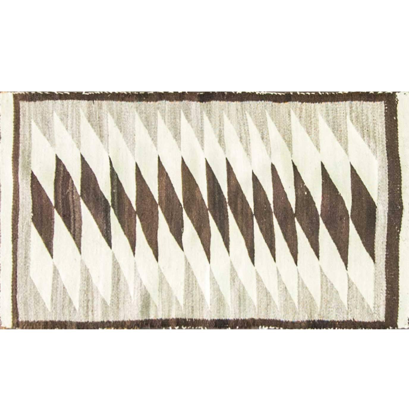 Wonderful Two Grey Hills Navajo Rug Littaning Patterns