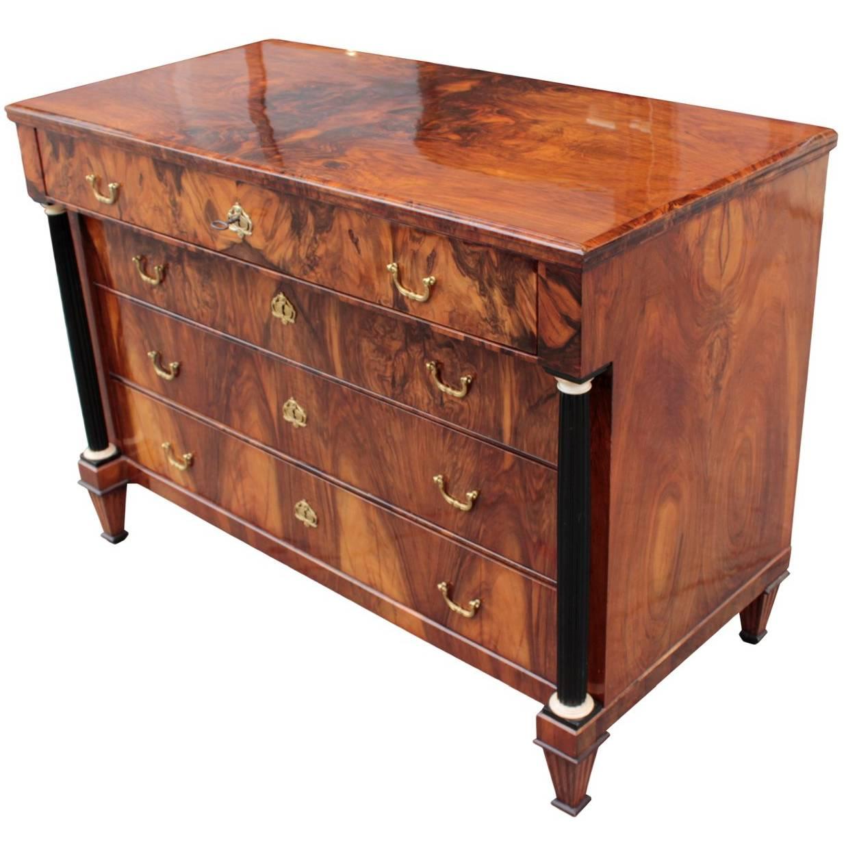 North Italian Neoclassical Chest of Drawers For Sale