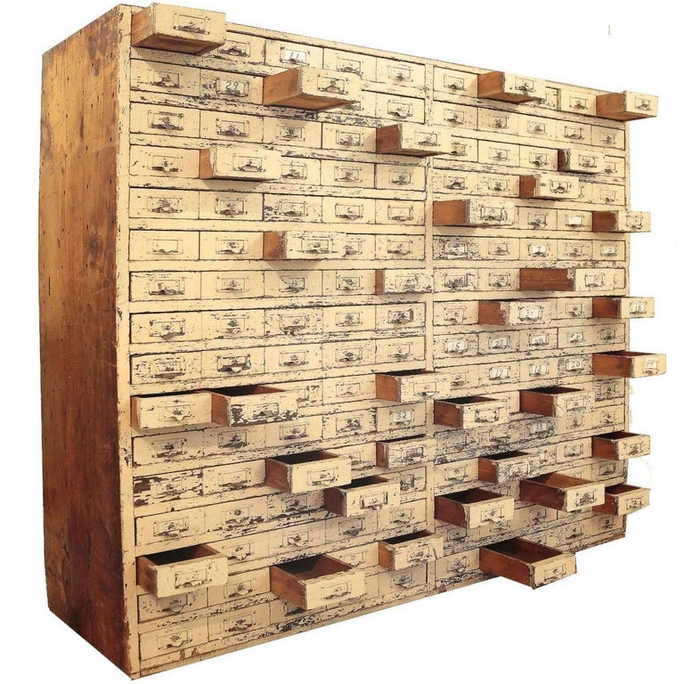 Antique Jewelry Store at 1stDibs