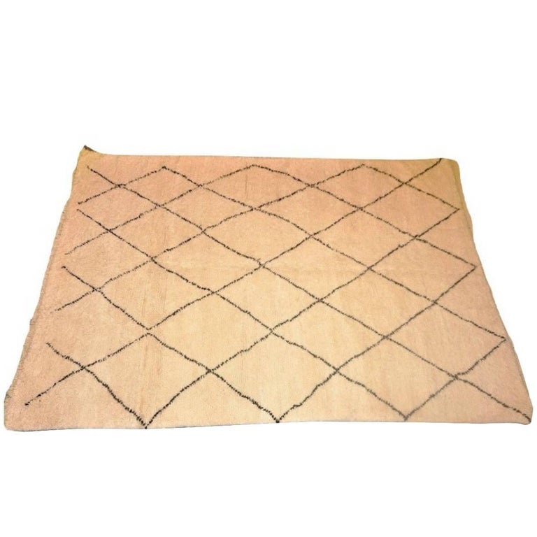 Beni Ouarain Rug White For Sale at 1stdibs