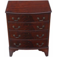 Antique Small Georgian Revival Mahogany Chest of Drawers, circa 1915 Antique Small Georgian Revival Mahogany Chest of Drawers, circa 1915