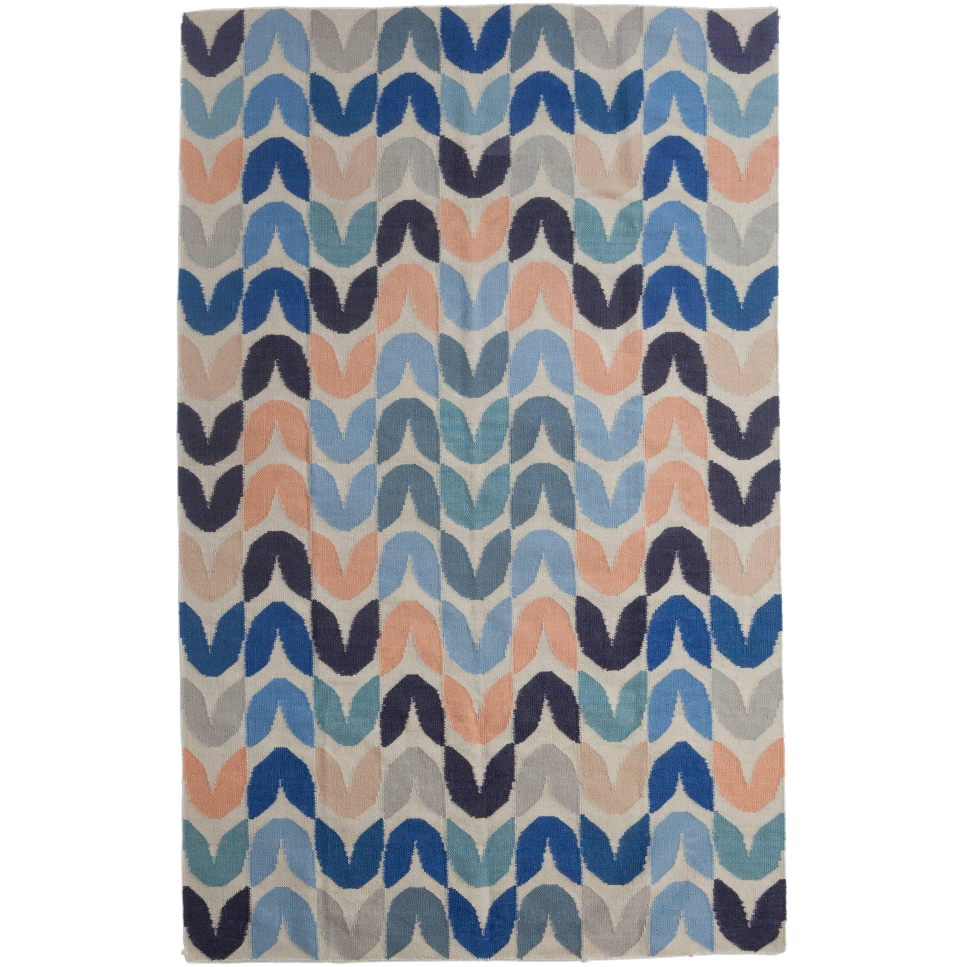 Tulip Flat-Weave Rug in Color Way Belize For Sale